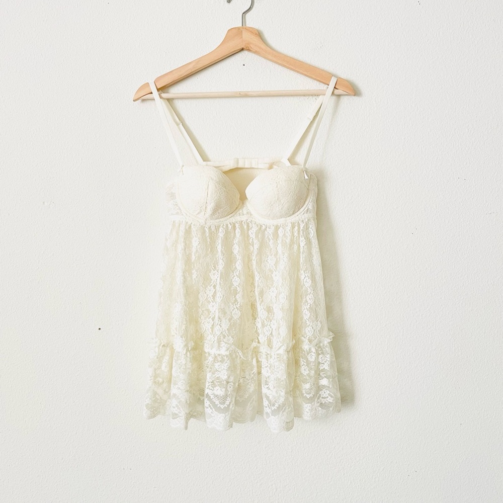Vintage Victoria’s Secret 36B Sexy Little Things cream white lace babydoll
